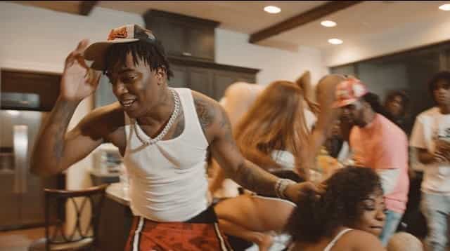 Throw It Back Lyrics - Fredo Bang