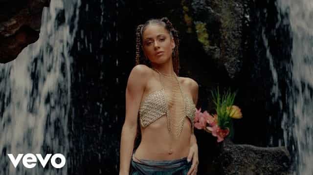 Fantasi Lyrics (Letra) - TINI & Beéle