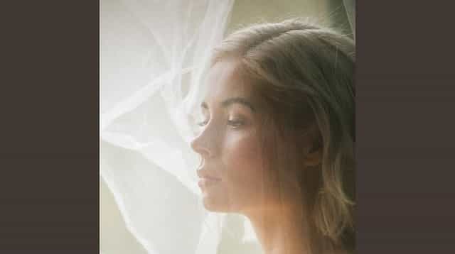 When You Lose Someone Lyrics - Nina Nesbitt