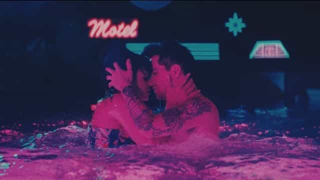 Middle Of A Breakup Lyrics - Panic! At The Disco