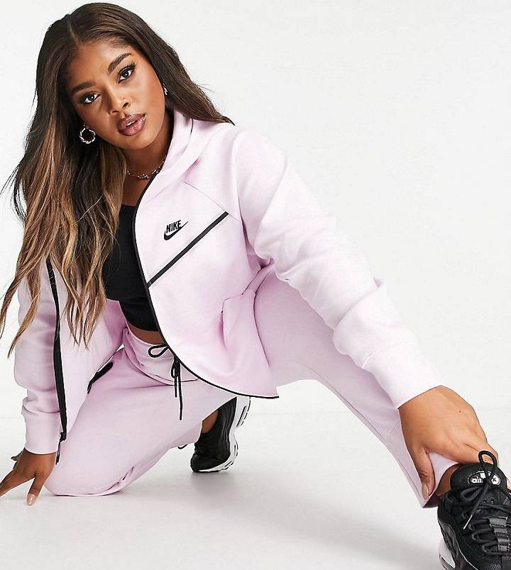 Pink Nike Tech – Embracing Style and Performance in Athletic Gear Pink Nike Tech - Embracing Style and Performance in Athletic Gear