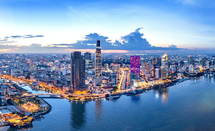 Ho Chi Minh City: A Blend of Modernity and History in Vietnam Ho Chi Minh City: A Blend of Modernity and History in Vietnam