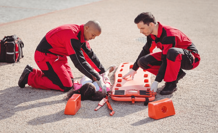 Emergency Preparedness: Building an Effective First Aid Kit Emergency Preparedness: Building an Effective First Aid Kit