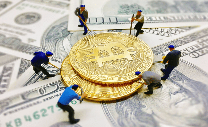 Strategies for Success: Bitcoin Investment in a Low-Interest Rate Environment Strategies for Success: Bitcoin Investment in a Low-Interest Rate Environment