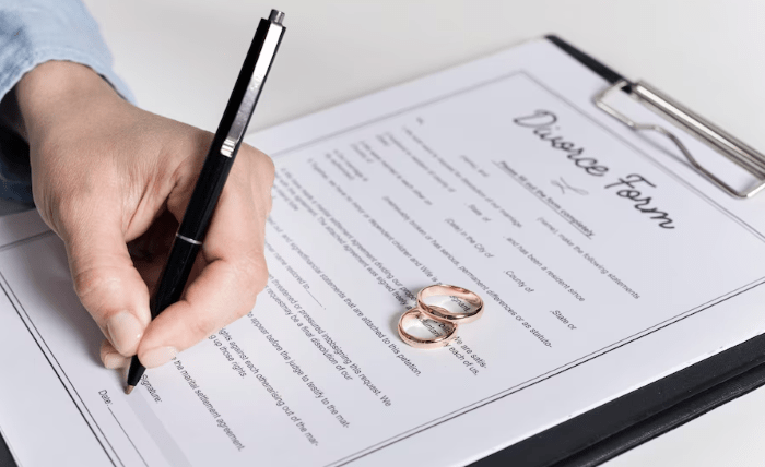 Planning To Divorce? 10 Essential Tips for a Smooth Divorce Process Planning To Divorce? 10 Essential Tips for a Smooth Divorce Process