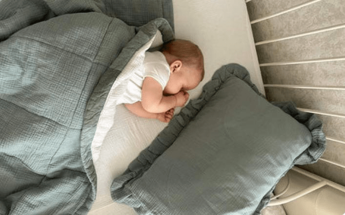 How to Introduce a Pillow to Your Baby: A Step-by-Step Guide How to Introduce a Pillow to Your Baby: A Step-by-Step Guide