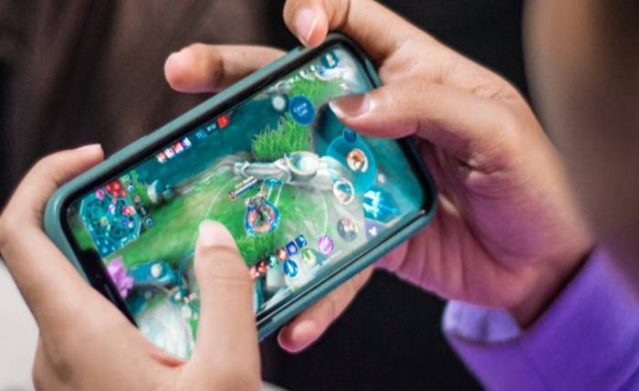 Mobile-First Entertainment: Music, Games, and Rewards. Mobile-First Entertainment: Music, Games, and Rewards.