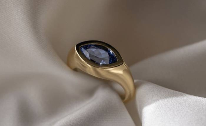 The Colours of Romance: Why Blue Has Always Represented Timeless Love The Colours of Romance: Why Blue Has Always Represented Timeless Love
